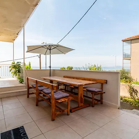 Apartamento Ema *