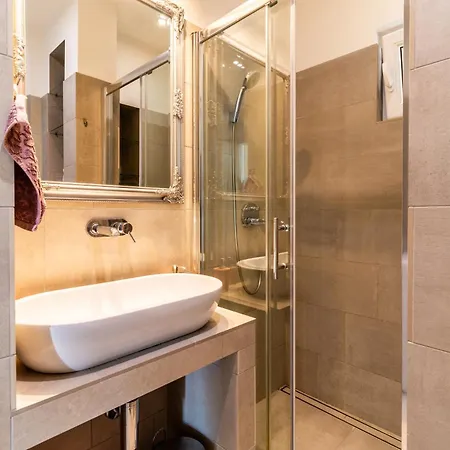 Apartman Ema Apartment *