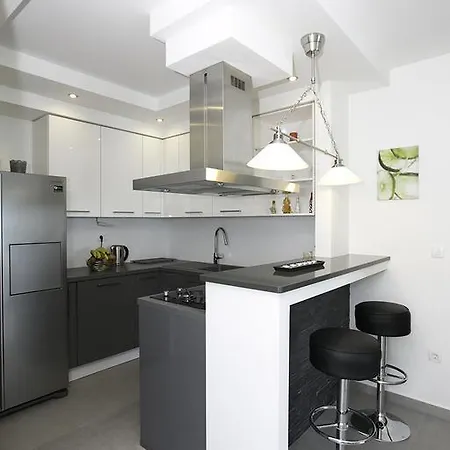 Apartment Apartman Ema Podstrana